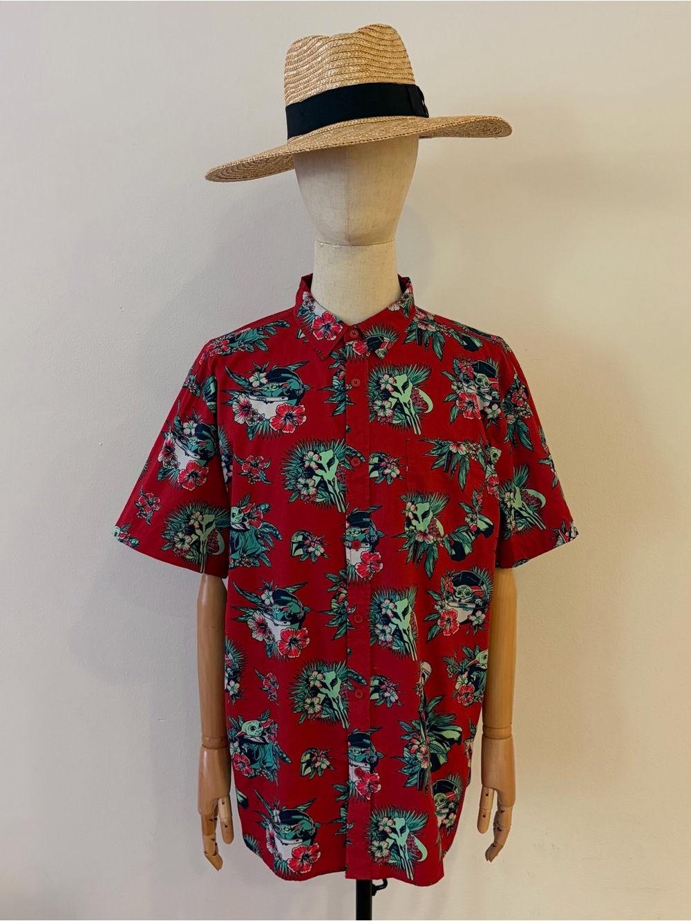 NWT Star Wars Mandalorian Grogu Red Hawaiian Shirt XL Cotton Aloha Button Up